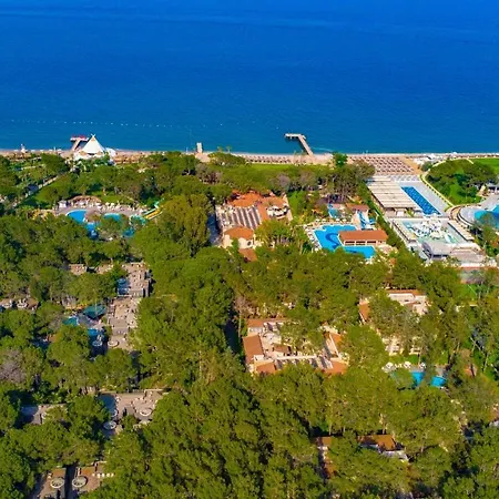 Курортный комплекс Champion Village 5*