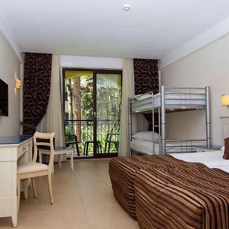 Курортный комплекс Champion Village 5*
